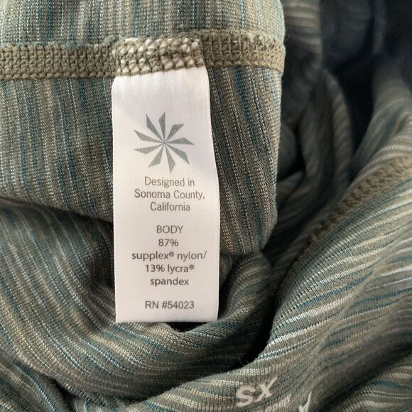 Athleta Chaturanga Yoga Pants Cropped Leggings XS Green Spacedye Stretch Womens - Picture 9 of 9